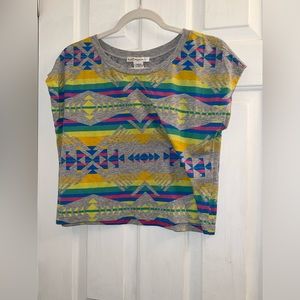 Size small fun bright geometric print gray crop top shirt